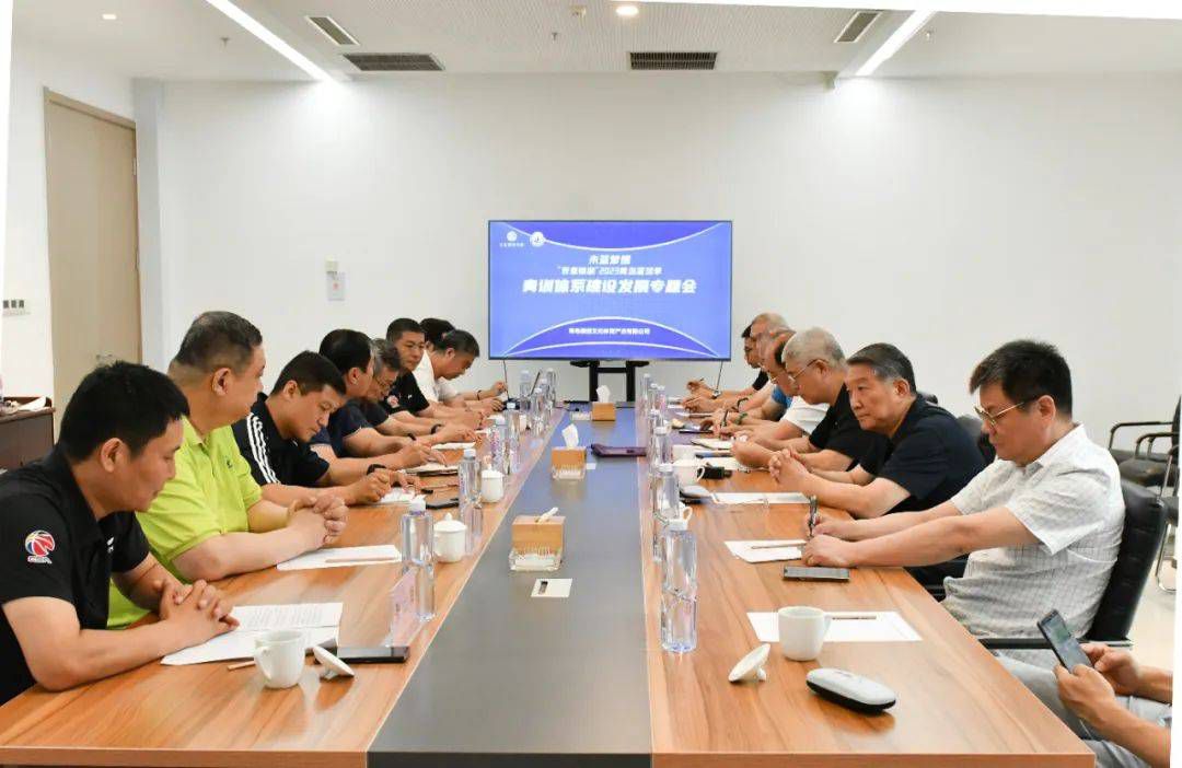 迪翁古司职防守型中场，今年曾代表塞内加尔参加U17世界杯，他将在2024年6月正式加盟切尔西。